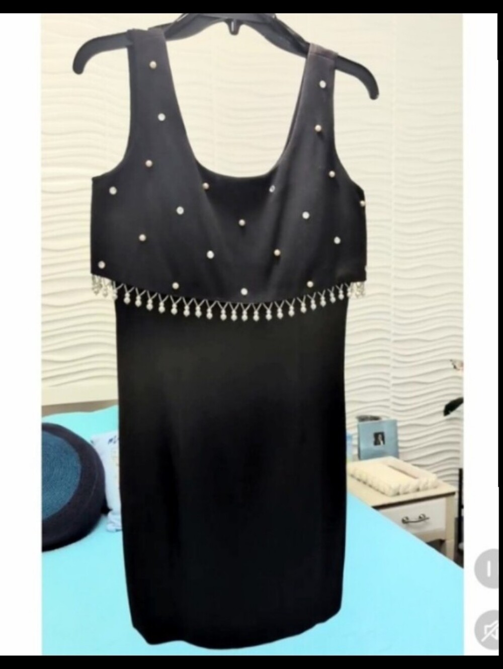 Donna Ricco Black Sleeveless Beaded Dress Rhinestone Beaded Fringe Size 4